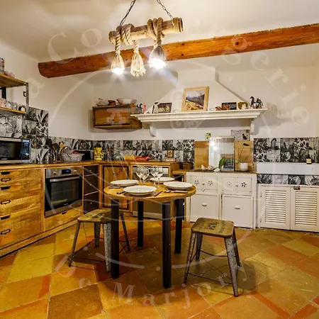 Maison Les Borrels 2 בית נופש